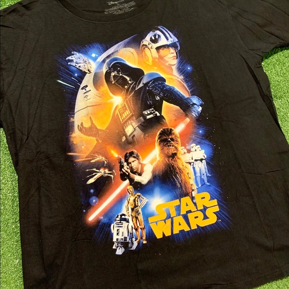 Disney Store STAR WARS Graphic T-shirt. - Picture 2 of 5